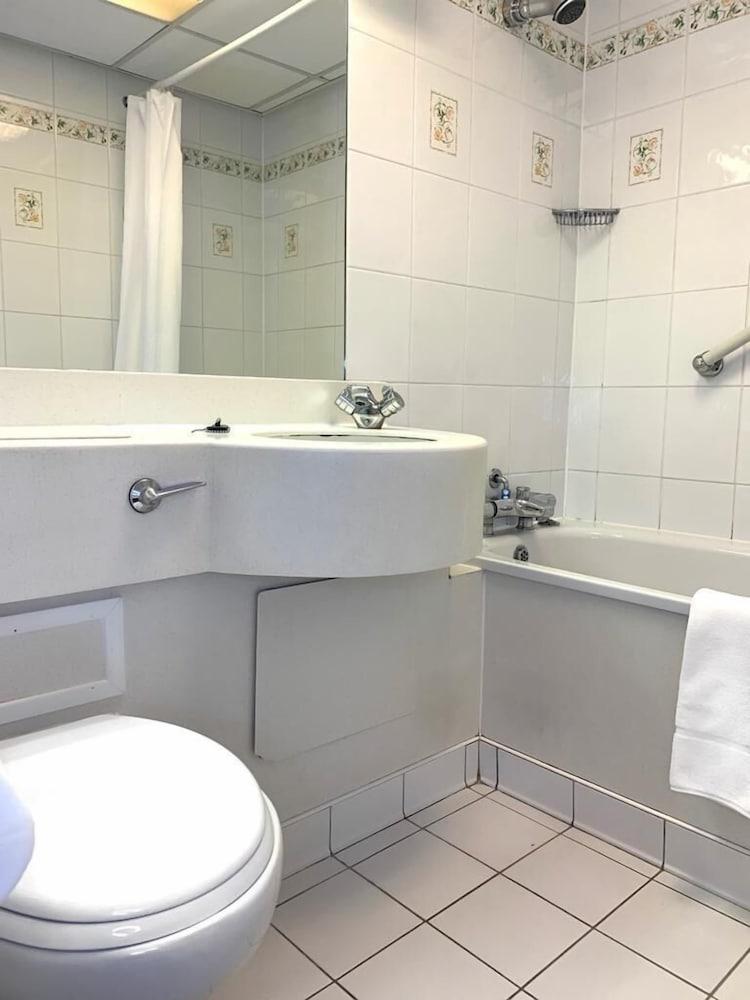 Fairways & Leisure Club Отель