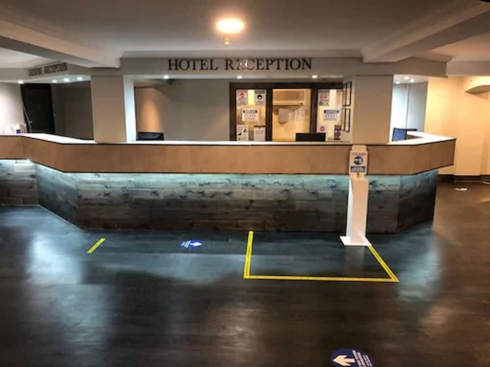 Fairways & Leisure Club Hotel Prestwich